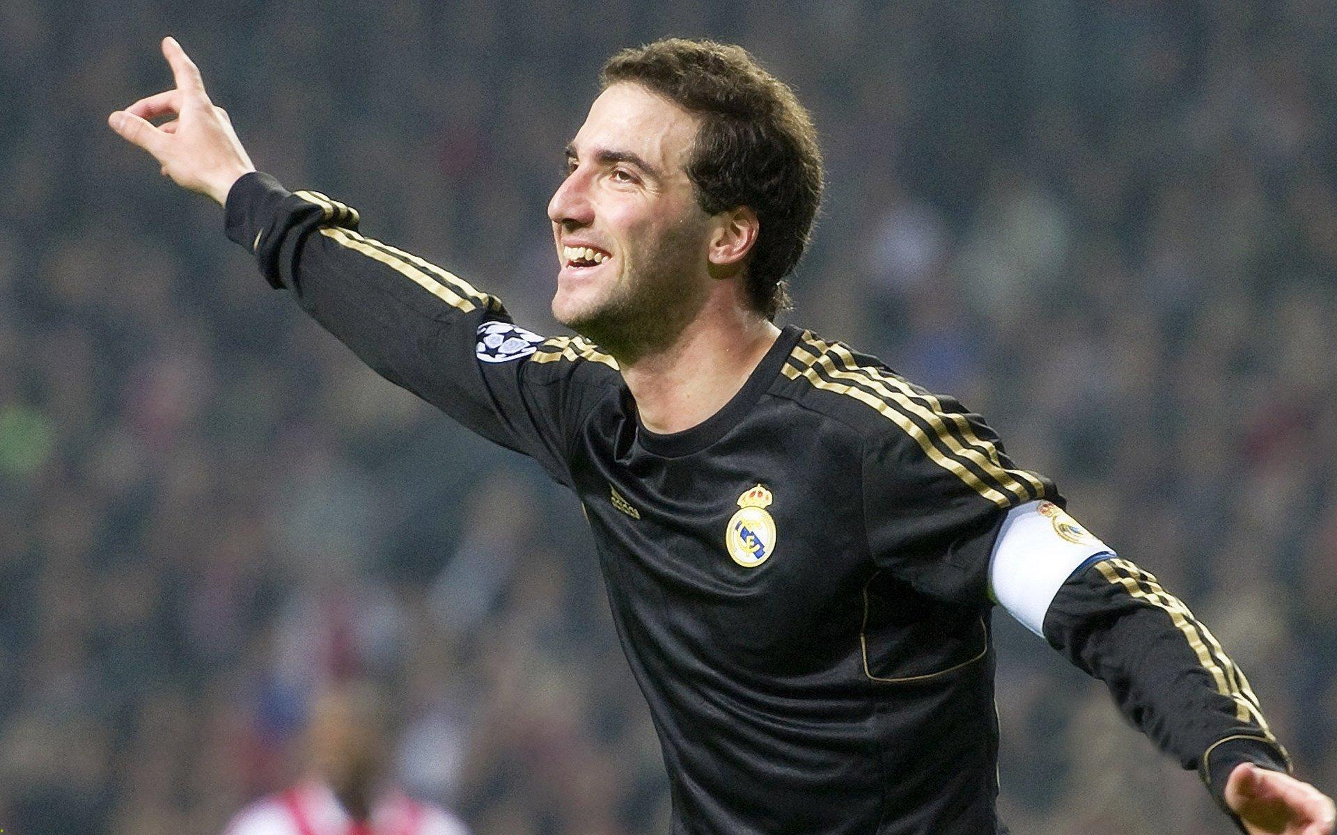 中国游泳队亚运会再创佳绩，多项纪录被刷新