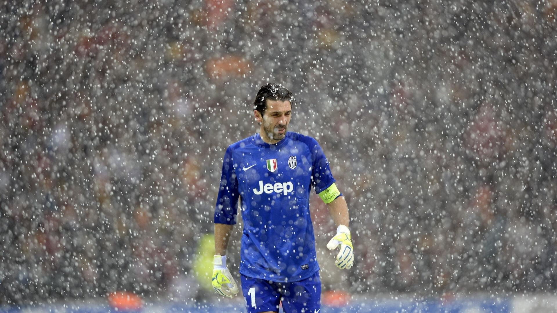 攀岩新星闪耀国际赛场 中国选手斩获世界杯分站赛冠军