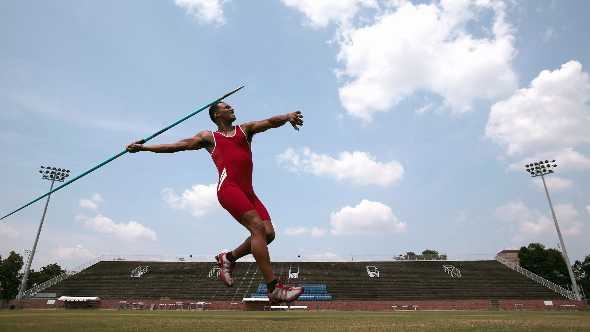 全国街舞大赛巅峰对决 青春风暴席卷城市舞台